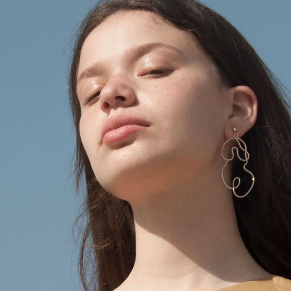 Picasso Art Feminist Minimalist Figure Earrings - Picture 3 of 7